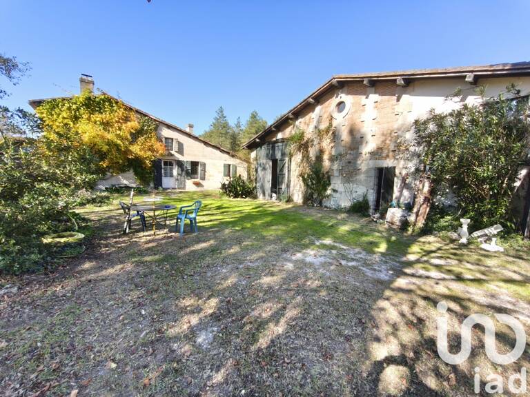 Vente Maison/villa 8 pièces — photo 1