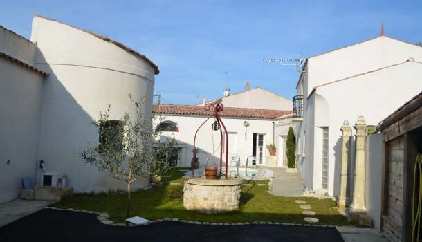 Villa / Maison 4 pièces  à louer Rochelle (La) 17000