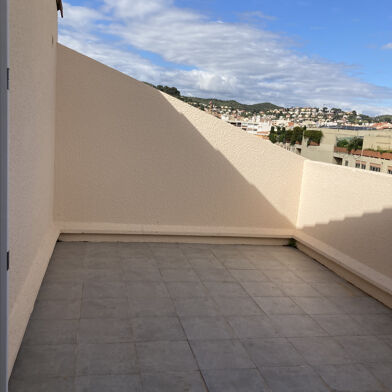 Appartement 3 pièces 926 €