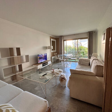 Appartement 3 pièces 1390 €