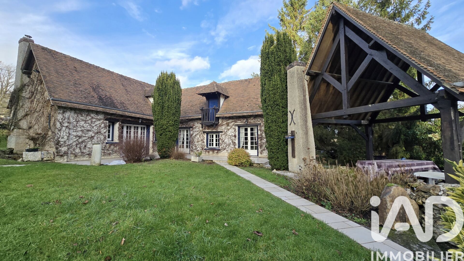 St-Aubin-Sur-Gaillon - 170m² - 8p. - 5ch.