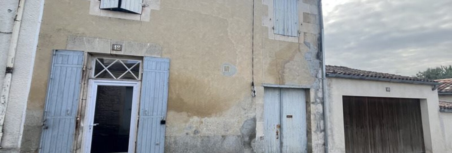 Maison 5 Pièces 74 m² à vendre à Saint-Jean-d'Angély (17400)