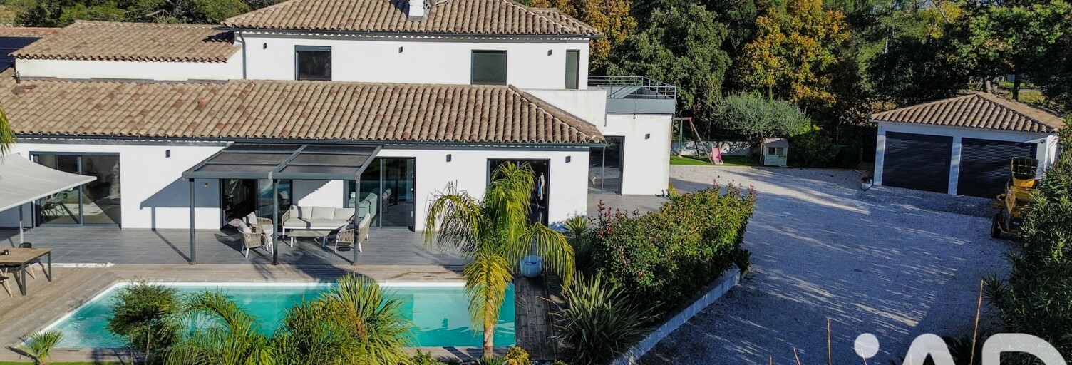 Maison 10 Pièces 285 m² à vendre à Roquebrune-sur-Argens (83520)