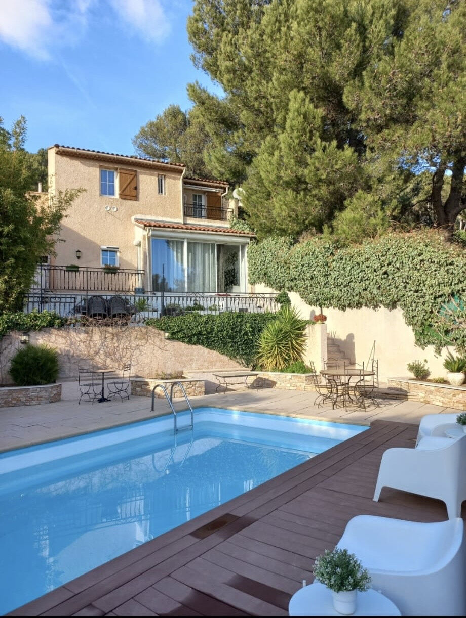 Villa / Maison  T4 à vendre Carnoux-en-Provence 13470