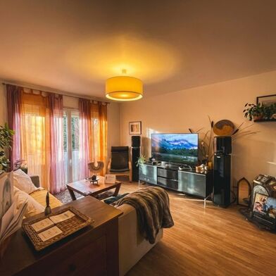 Appartement 4 pièces 140000 €