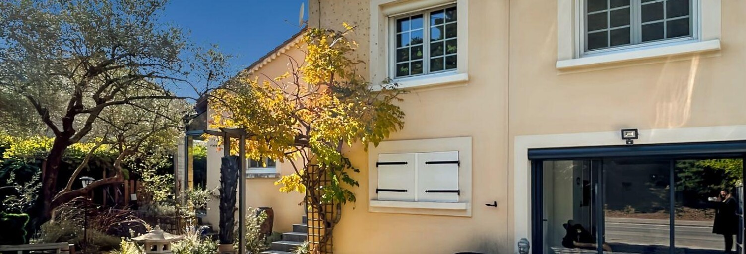 Maison 7 Pièces 163 m² à vendre à Bagnols-sur-Cèze (30200)
