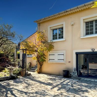 Maison 7 pièces 323000 €