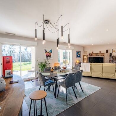 Maison 5 pièces 369000 €