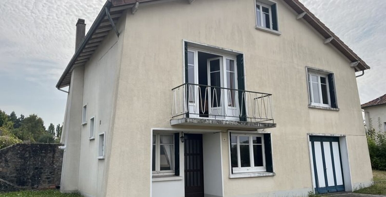 Maison de ville de 6 pièces principales — photo 1