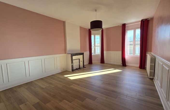 Maison de bourg de 6 pièces principales — photo 2