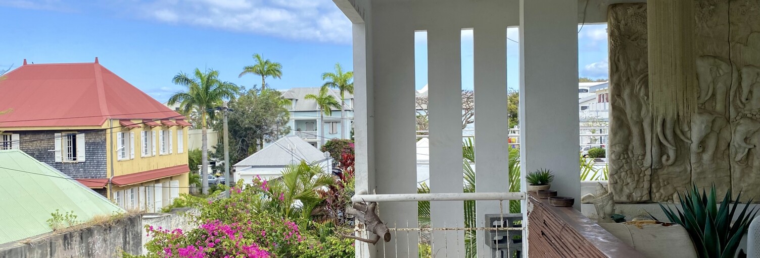 Maison 10 Pièces 201 m² à vendre à Saint-Pierre (97410)