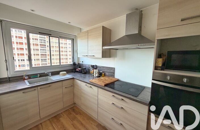 Vente Appartement 5 pièces — photo 2