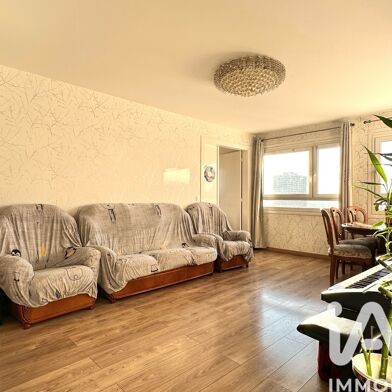 Appartement 4 pièces 363000 €