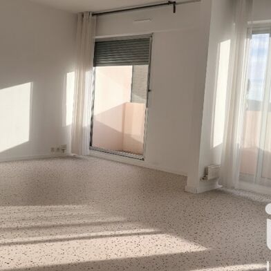 Appartement 4 pièces 750 €