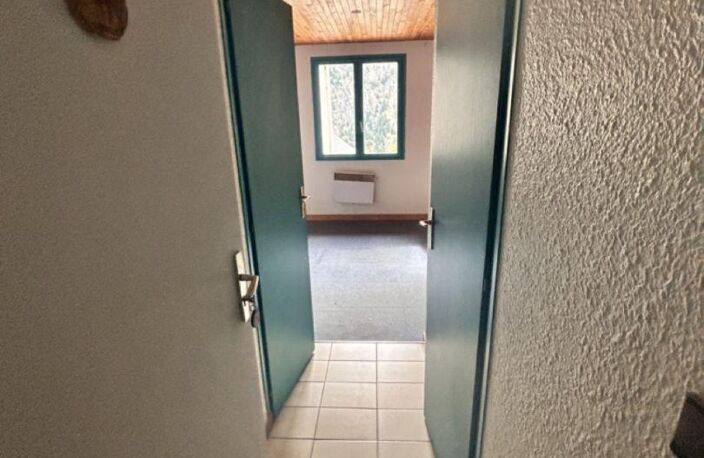 Vente Murs commerciaux 89 m&sup2; — photo 2