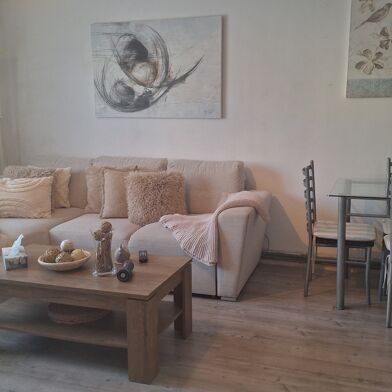 Appartement 3 pièces 90000 €