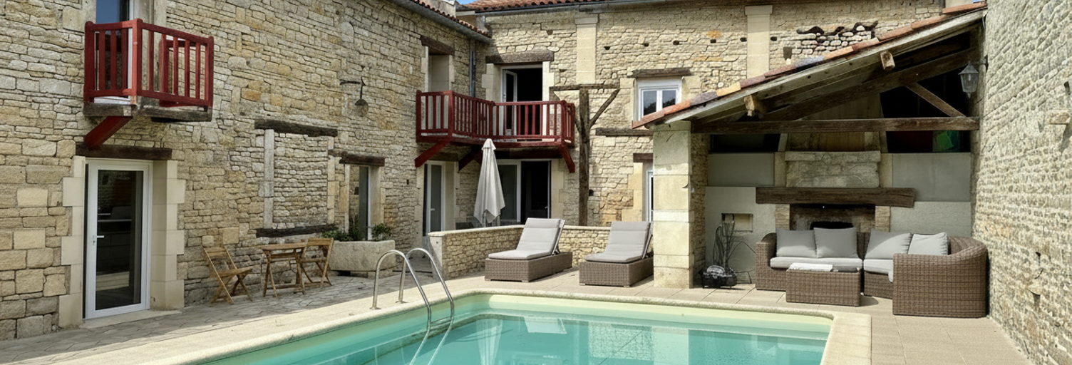 Maison 12 Pièces 335 m² à vendre à Nercillac (16200)