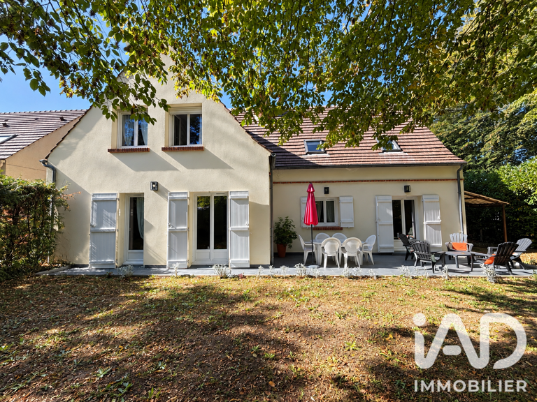 Vente Maison/villa 8 pièces — photo 1
