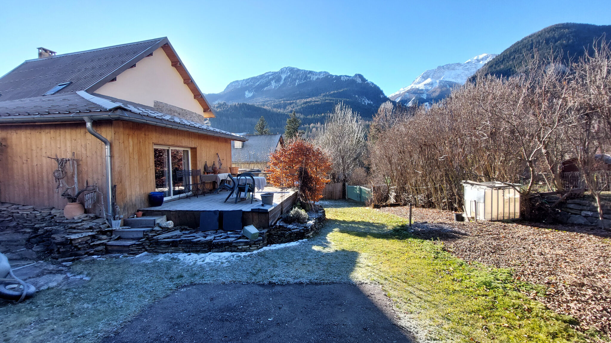 Maison de Village   T6 à vendre Thuiles (Les) 04400