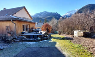 Maison 6 Pièces 154 m² à vendre à Les Thuiles (04400)