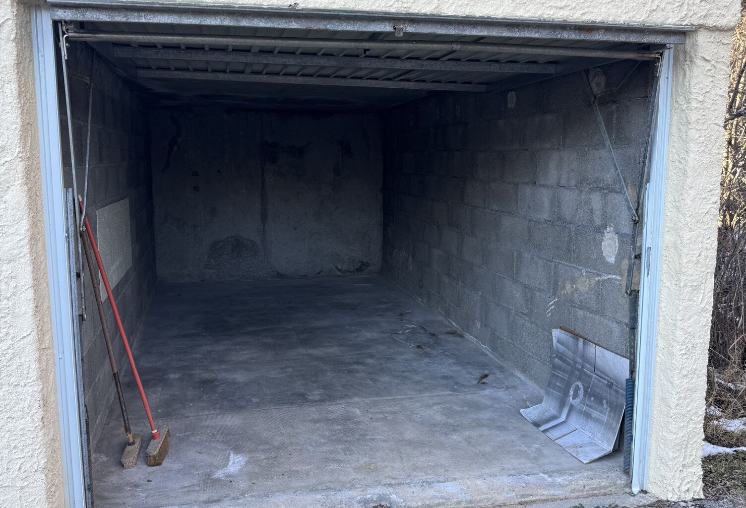 GARAGE PRA LOUP 1500 — photo 1