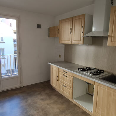 Appartement 3 pièces 720 €