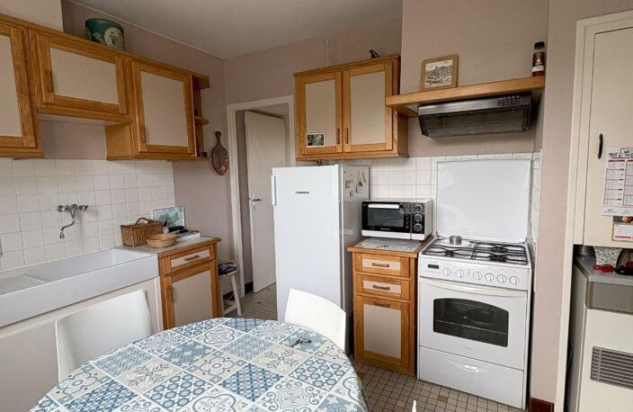 Vente maison 4 pièces 100 m² Saint-Gaultier (36800) — photo 3