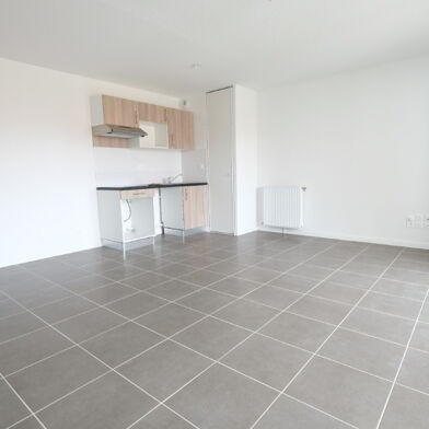 Appartement 3 pièces 863 €
