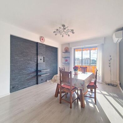 Appartement 4 pièces 325000 €