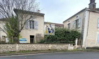 Maison  270 m² à vendre à Gurat (16320)