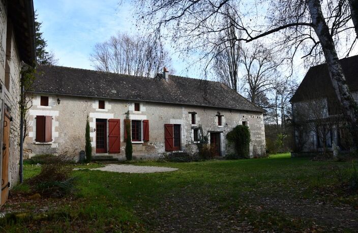 Marcé/Esves - Ancien moulin et ses nombreuses dépendances - Maison principale, grange, 2 gîtes + autres dépendances - Terrain de 5000 m² — photo 4