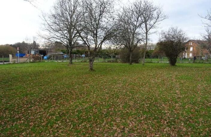 A VERNEUIL SUR VIENNE TERRAIN AVEC CU DE 750 M² — photo 3