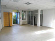 Habitation / Local / Bureau / Immeuble — photo 2