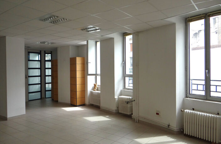 Habitation / Local / Bureau / Immeuble — photo 4
