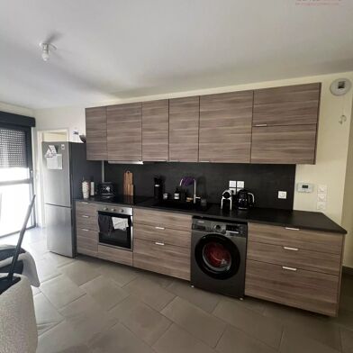 Appartement 1 pièces 752 €