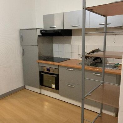 Appartement 3 pièces 990 €