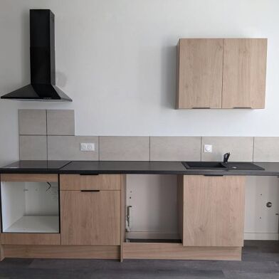 Appartement 3 pièces 905 €