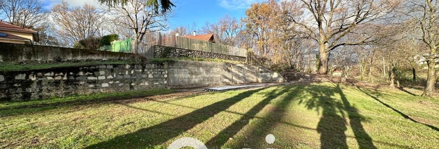 Terrain  980 m² à vendre à Brié-et-Angonnes (38320)