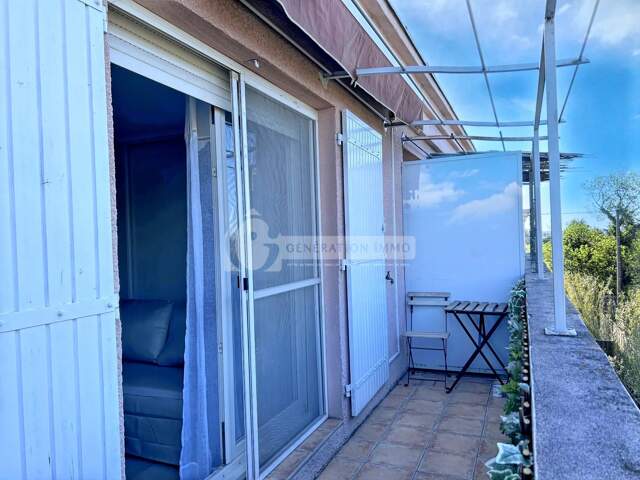 Studio avec balcon dans résidence sécurisée à Arles — photo du bien