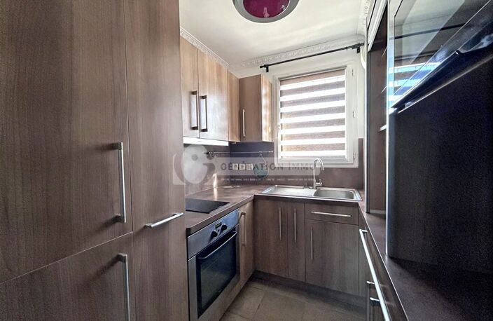 Studio avec balcon dans résidence sécurisée à Arles — photo 3