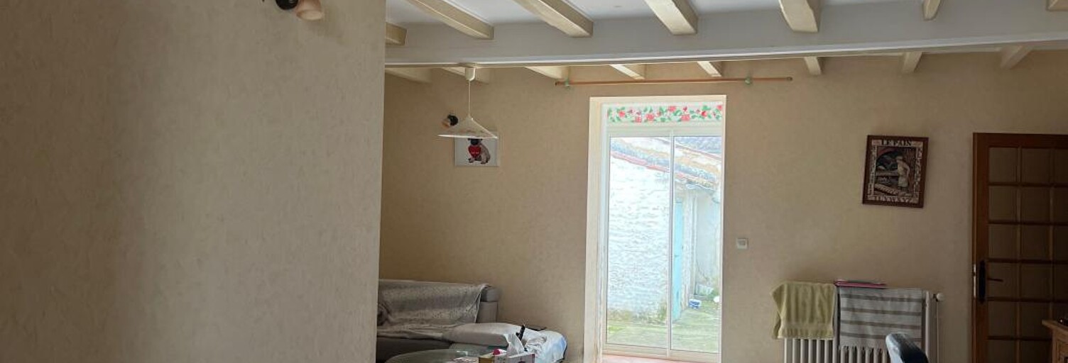 Maison 6 Pièces 250 m² à vendre à Saint-Jean-d'Angély (17400)