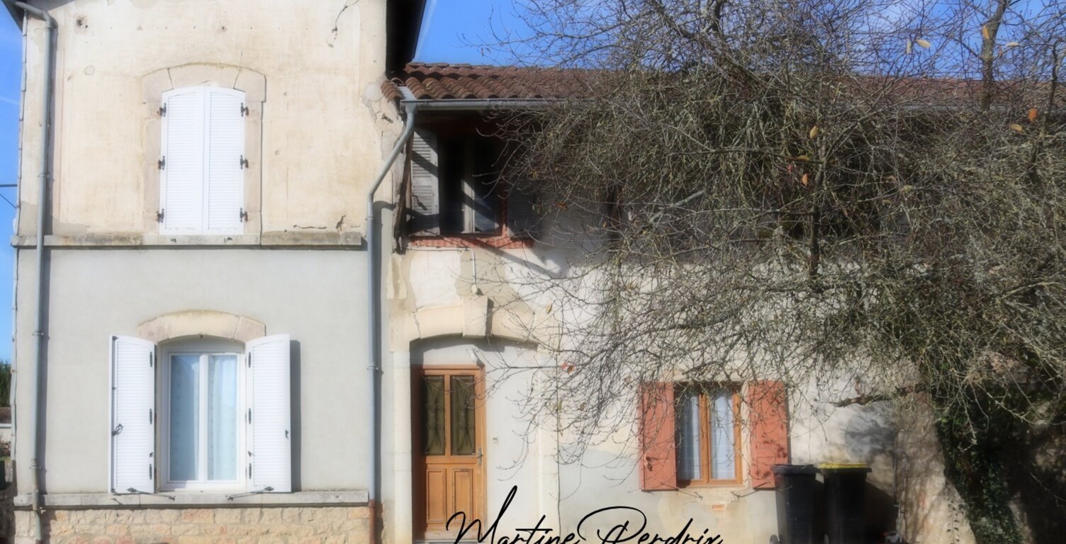 Maison 101 m², 3 pièces à CORMOZ (01) — photo 1