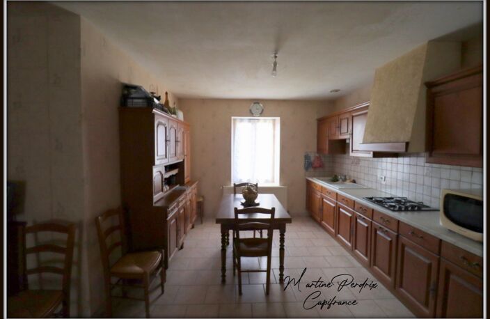 Maison 101 m², 3 pièces à CORMOZ (01) — photo 2