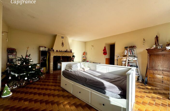 Maison en pierres - 3 chambres - Jardin 2 471 m² - Dépendance — photo 5