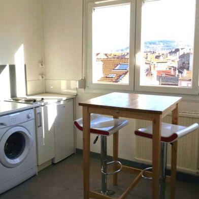 Appartement 1 pièces 440 €