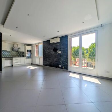 Appartement 4 pièces 930 €