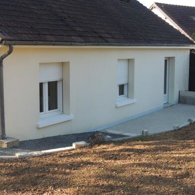 Maison 4 pièces 875 €