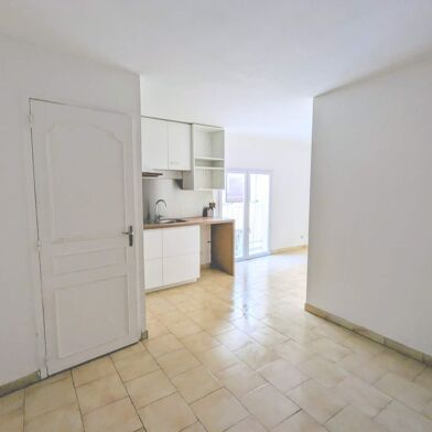 Appartement 2 pièces 588 €