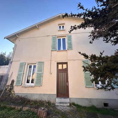 Immeuble  138600 €