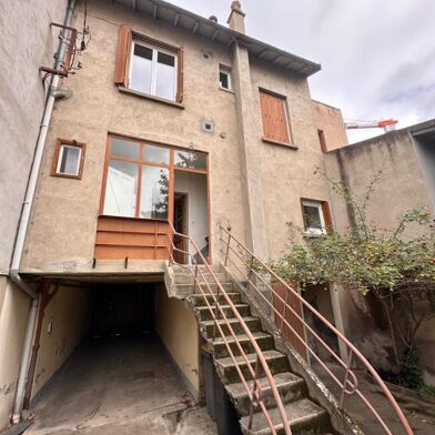 Immeuble  370500 €